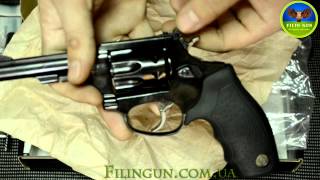 Револьвер под патрон Флобера Taurus 4